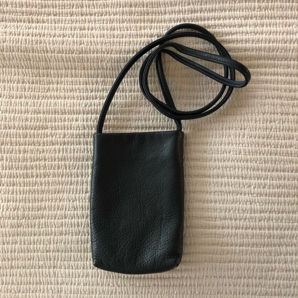 Baggu Phone Sling in black